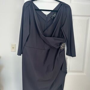 NEW Alex Evening Contour Collection Embellished Ruched Sheath Cocktail Dress 18